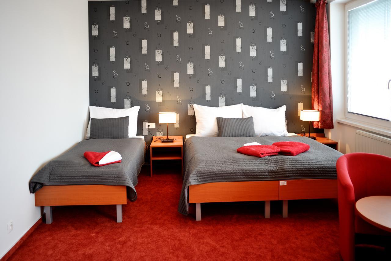 Hotel Limba Ctt Tvrdosin Eksteriør bilde